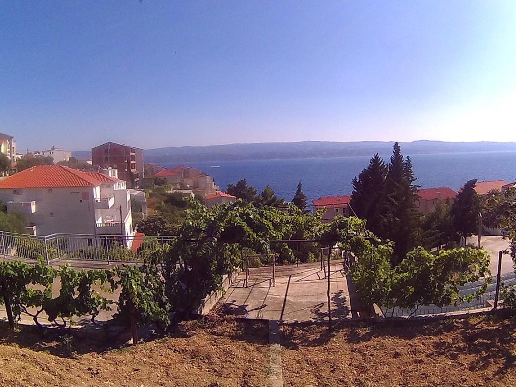 Apartments Ivana I Darko Омиш Экстерьер фото