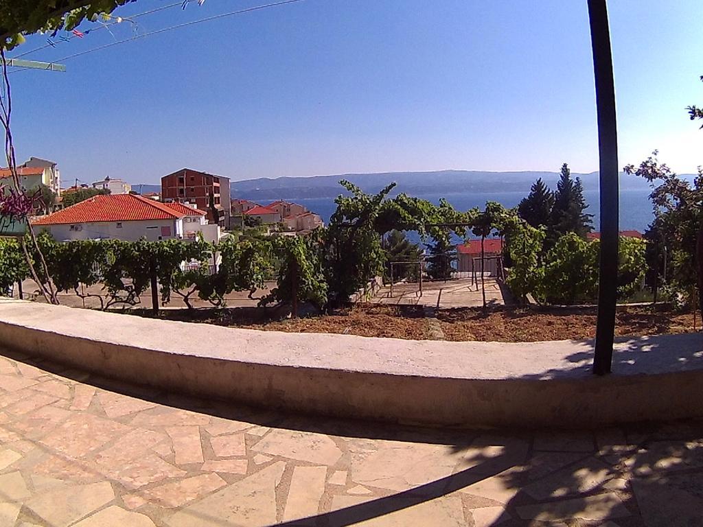 Apartments Ivana I Darko Омиш Экстерьер фото