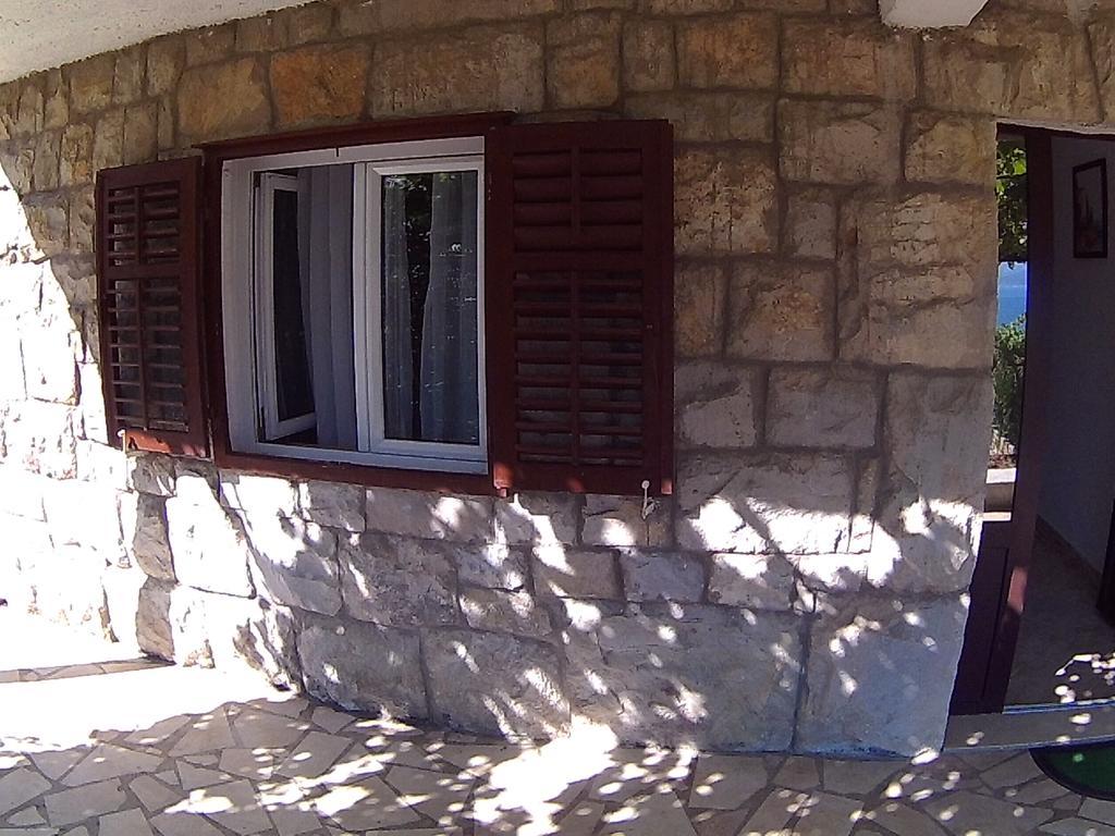 Apartments Ivana I Darko Омиш Экстерьер фото