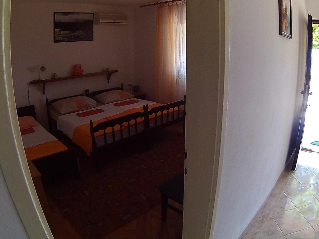 Apartments Ivana I Darko Омиш Экстерьер фото