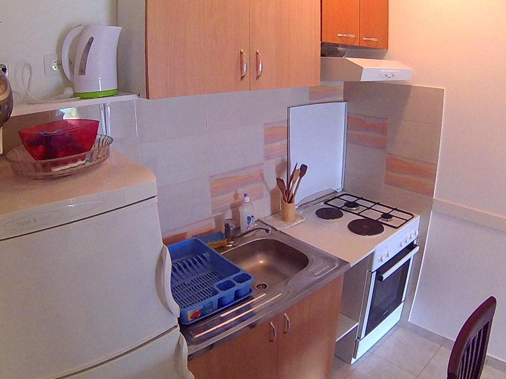 Apartments Ivana I Darko Омиш Экстерьер фото